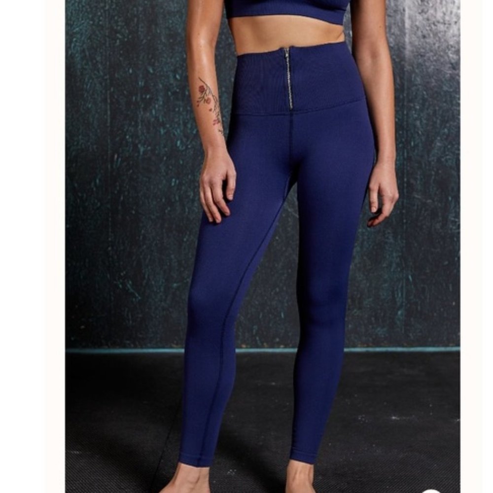 FREE PEOPLE Movement Piece of Me High Rise 7/8 Sculpting Leggings Navy